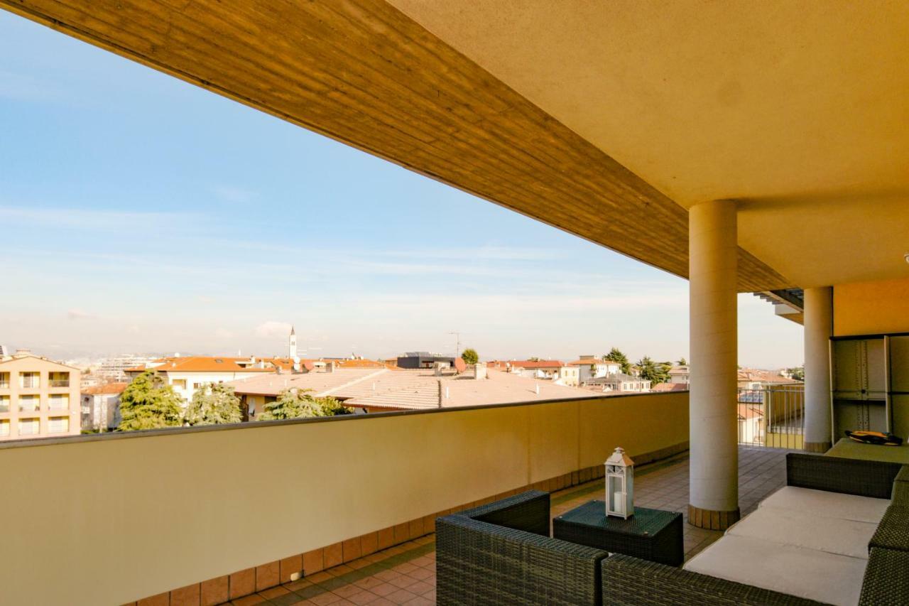 Attico Fiera Verona Ngoại thất bức ảnh