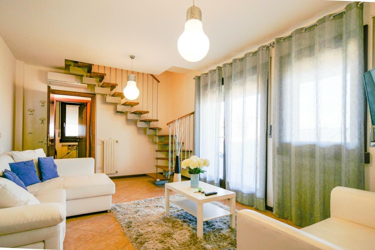 Attico Fiera Verona Ngoại thất bức ảnh